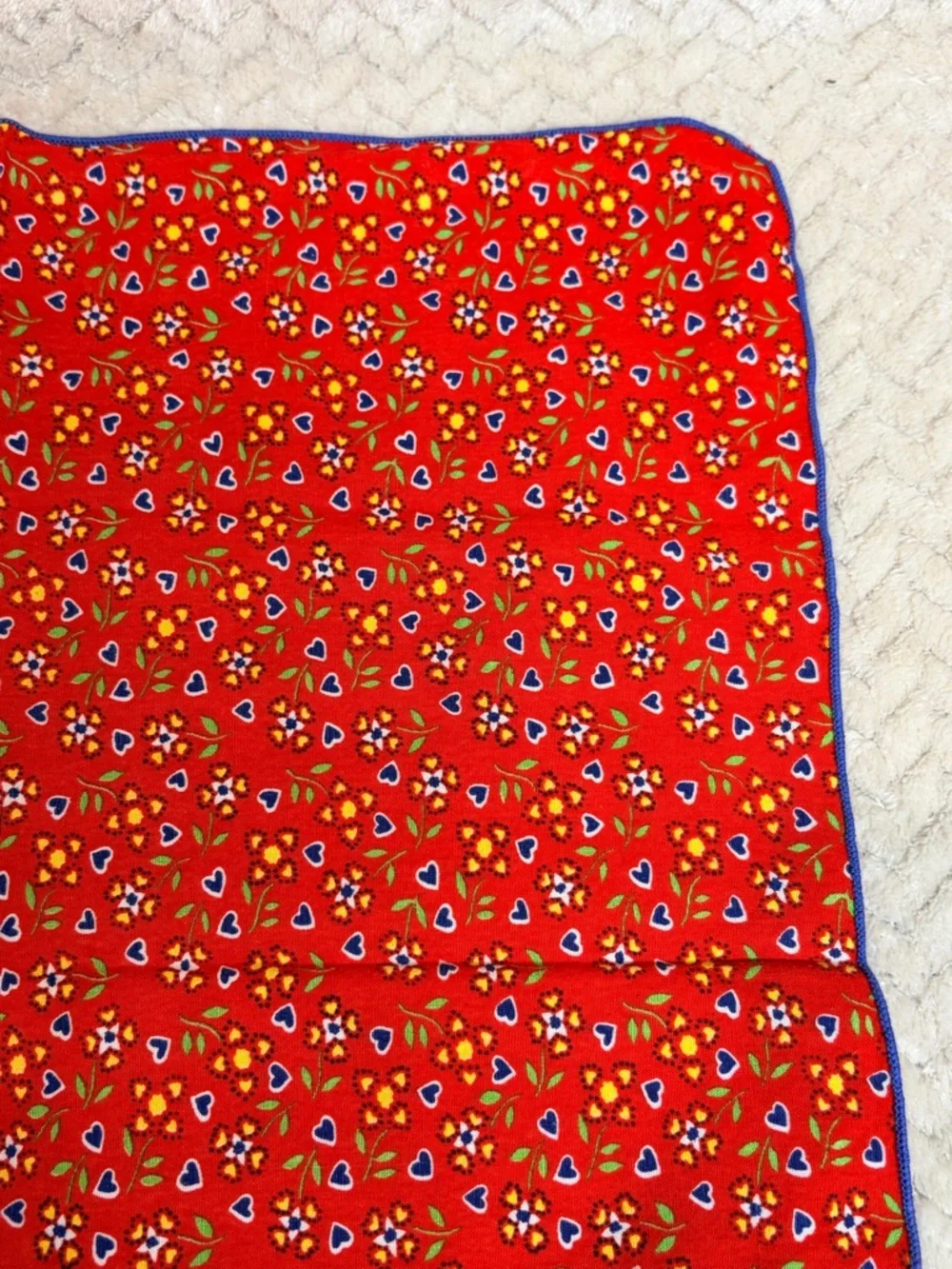 VTG Set of 8 Red Floral‎ Cloth Napkins Blue Trim Hearts Cottagecore Tomato Girl